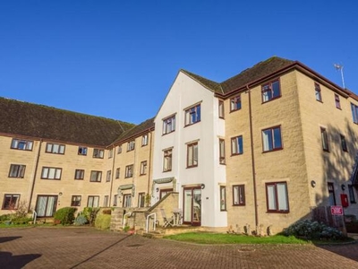 2 Bedroom Apartment For Sale In Cirencester, Gloucestershire