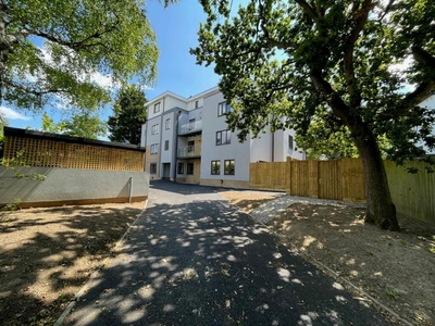 2 bedroom apartment for sale in Delhi Close, Lower Parkstone, Poole, Dorset, BH14