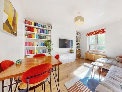 2 Bedroom Apartment For Sale In Globe Road, Bethnal Green