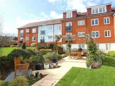 2 Bedroom Apartment For Sale In Lymington