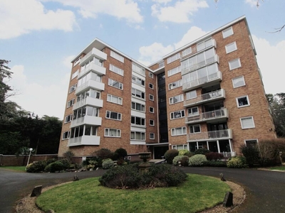 2 bedroom apartment for sale in The Avenue, Branksome Park, Poole, BH13