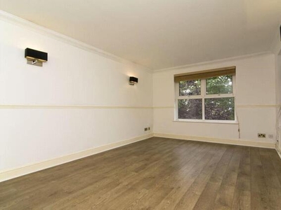 2 Bedroom Apartment Woodford Greater London