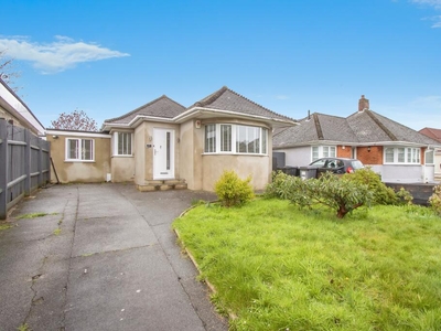 2 bedroom bungalow for sale in Headswell Avenue, REDHILL, Bournemouth, Dorset, BH10