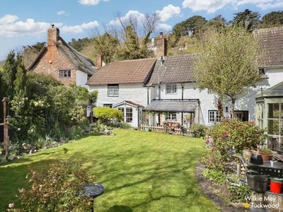 2 Bedroom Cottage For Sale In Minehead, Somerset