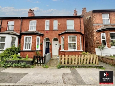 2 Bedroom End Of Terrace House For Rent In Altrincham