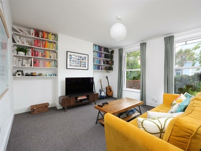 2 bedroom end of terrace house for sale in Brook Road, Bristol, BS6