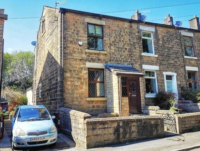 2 Bedroom End Of Terrace House For Sale In Glossop, Derbyshire