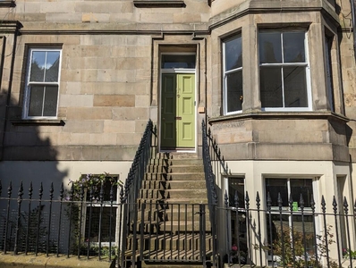 2 bedroom flat for rent in Brunswick Street, Edinburgh, EH7