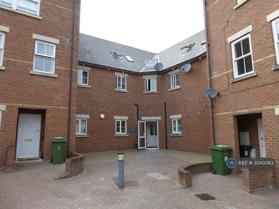2 bedroom flat for rent in Detling House, Maidstone, ME16
