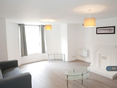 2 bedroom flat for rent in Eldon Road, Reading, RG1