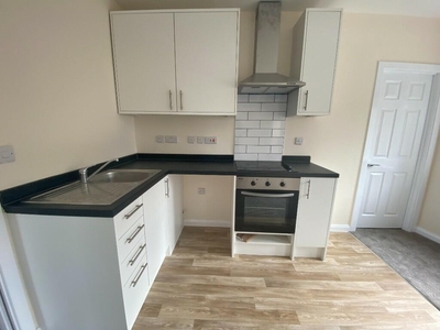 2 bedroom flat for rent in Lodge Road, Southampton, Hampshire, SO14