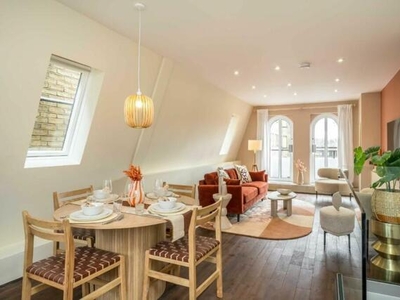 2 Bedroom Flat For Rent In
Mayfair