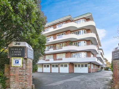 2 bedroom flat for sale in West Cliff Road, Bournemouth, BH2