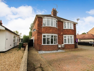 2 bedroom semi-detached house for sale in Peterborough Road, Farcet, Peterborough, PE7 3BW, PE7