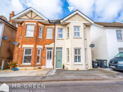 2 bedroom semi-detached house for sale in Stourfield Road, Southbourne, Dorset, BH5 2AR, BH5