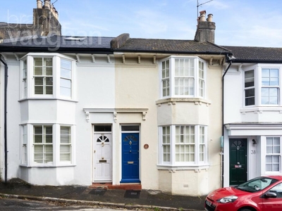 2 bedroom terraced house for sale in North Road, Preston Village, Brighton, East Sussex, BN1
