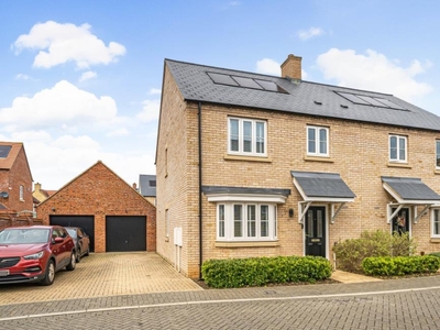 3 Bed House For Sale in Bicester, Oxfordshire, OX26 - 5369936
