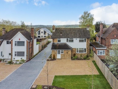 3 Bed House For Sale in Chartridge, Buckinghamshire, HP5 - 5406290