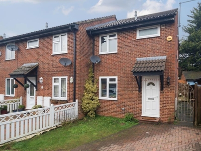 3 Bed House For Sale in High Wycombe, Buckinghamshire, HP11 - 5270637