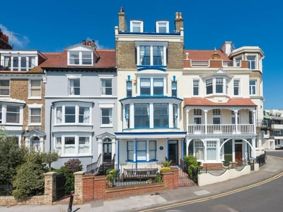 3 bedroom apartment for rent in 5 Prospect Terrace, Ramsgate, CT11