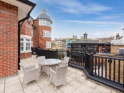 3 Bedroom Apartment For Rent In Eton