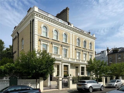 3 Bedroom Apartment For Sale In Chelsea, London
