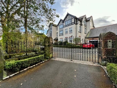 3 Bedroom Apartment For Sale In Hale
