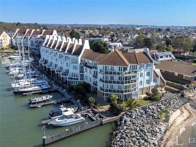 3 bedroom apartment for sale in Lake Avenue, Poole, Dorset, BH15