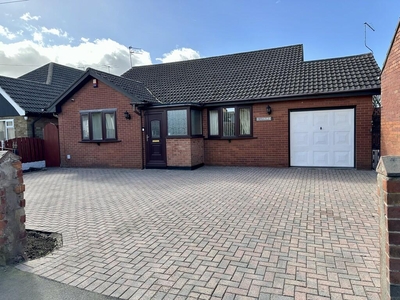 3 bedroom detached bungalow for sale in Church Road, Stainforth, Doncaster, DN7