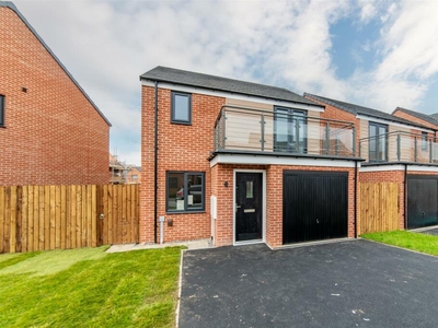 3 bedroom detached house for rent in Speckledwood Way, Great Park, Newcastle Upon Tyne, NE13