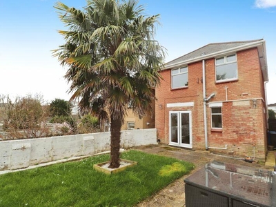 3 bedroom detached house for sale in Cheltenham Road, Poole, BH12