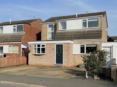 3 Bedroom Detached House For Sale In Hampton Magna