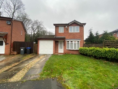3 bedroom detached house for sale in Wysall Road, The Glades, Northampton NN3 8TP, NN3
