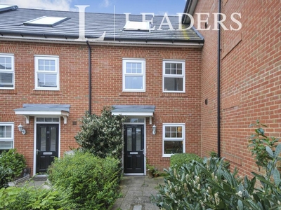 3 bedroom end of terrace house for rent in Erickson Gardens, Trinity Village, Bromley, BR2
