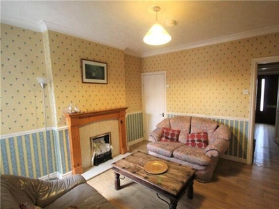 3 Bedroom End Of Terrace House For Rent In Surrey, Uk