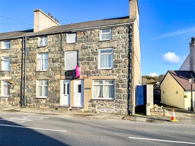 3 Bedroom End Of Terrace House For Sale In Caernarfon, Gwynedd