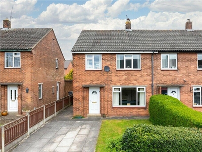 3 bedroom end of terrace house for sale in Rombalds View, Otley, West Yorkshire, LS21