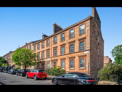 3 bedroom flat for rent in Buccleuch Street, G3