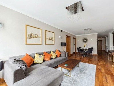 3 Bedroom Flat For Rent In Hyde Park, London