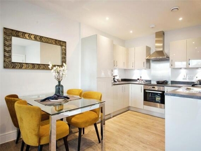 3 Bedroom Flat For Sale In 152a Mount Pleasant, Wembley