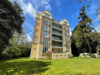 3 bedroom flat for sale in Branksome Park, BH13