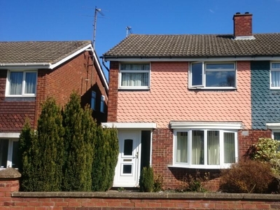 3 bedroom house for rent in Cheneys Walk, Bletchley, MK3