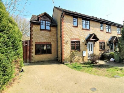 3 bedroom house for rent in Dunsford Close, SWINDON, SN1