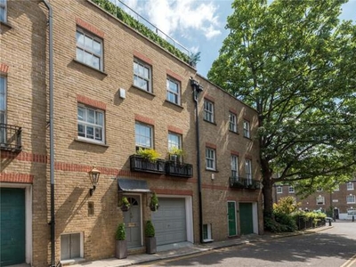 3 Bedroom Mews Property For Sale In Holland Park, London