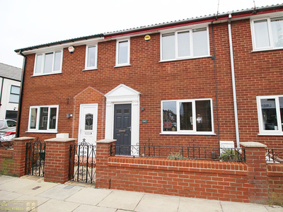 3 Bedroom Mews Property For Sale In Westhoughton, Bolton