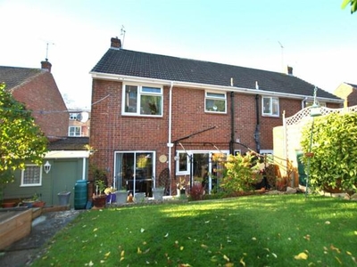 3 Bedroom Semi-detached House For Sale In Chatham