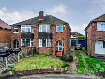 3 bedroom semi-detached house for sale in London Road, Earley, Reading, RG6 1AR, RG6