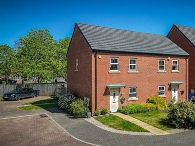 3 bedroom semi-detached house for sale in Richmond Park Road, Mackworth, Derby, DE22