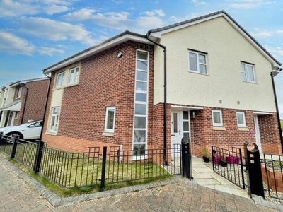 3 Bedroom Semi-detached House For Sale In South Shields, Tyne And Wear