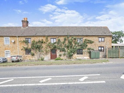 3 Bedroom Semi-detached House For Sale In Yeovil